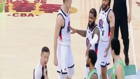 “沃尔沃中国公开赛迈向30载，吉祥物‘怀特’形象正式亮相”